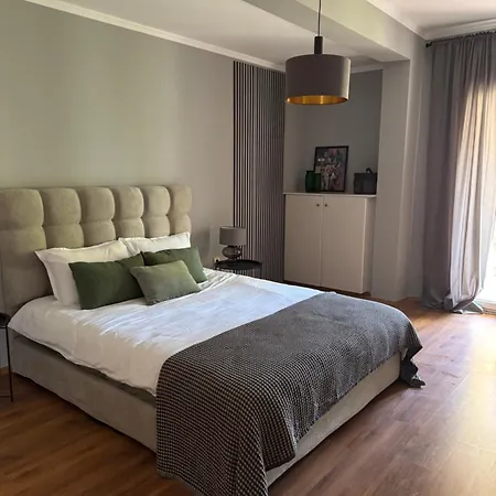 בית נופש Elathea